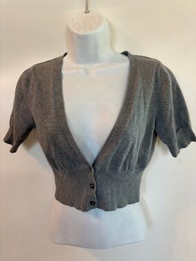 Medium Women’s Cropped Gray Short-Sleeve Cardigan Sweater 100% Cotton